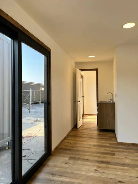 Second image of Cabine Modular Aspe 8×3 m
