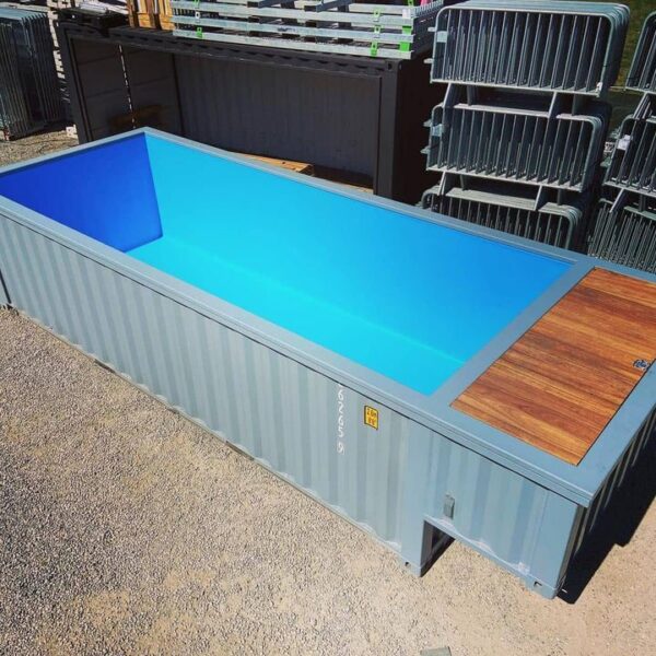 Second image of contentor de piscina de 20 pés