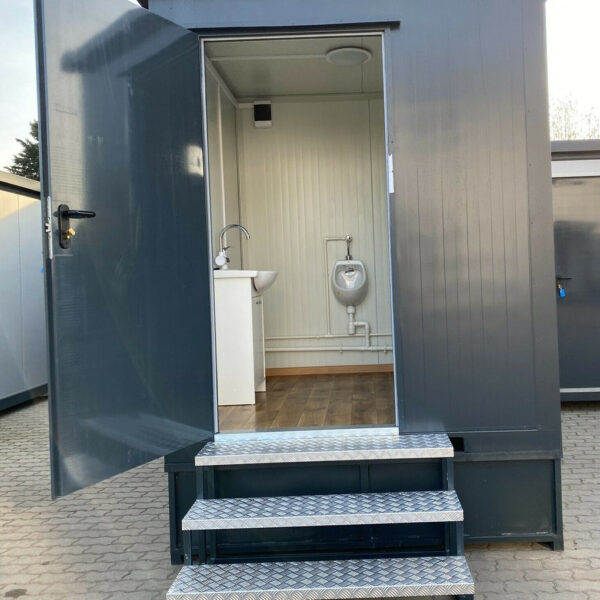 Toilette mit Spülkasten, Spülkasten