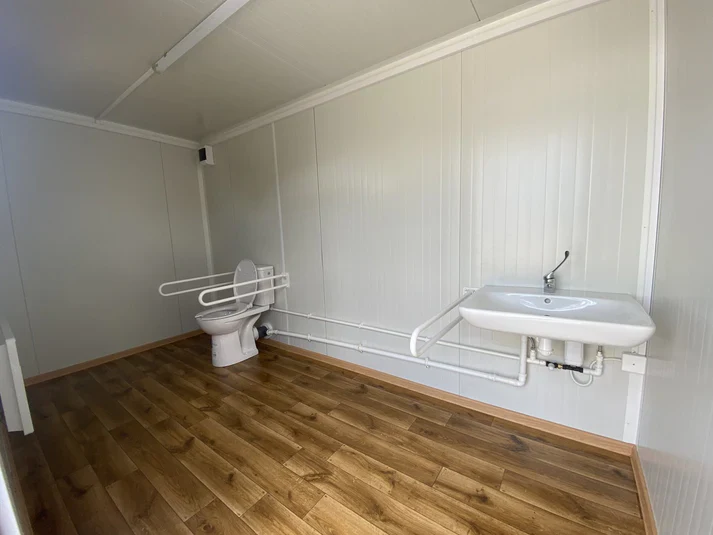 Sanitärabfallbehälter 4 x 2 m – Bild 10