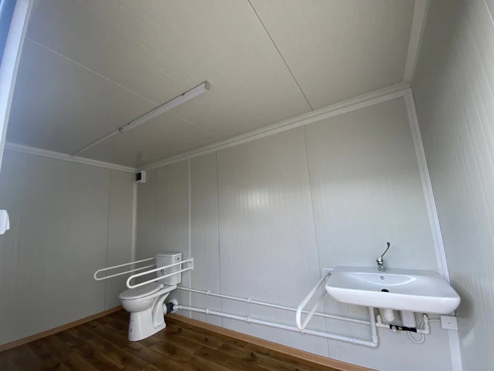 Sanitärabfallbehälter 4 x 2 m – Bild 12