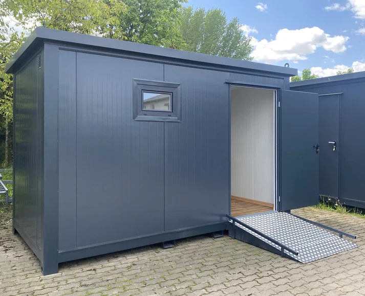 Sanitärabfallbehälter 4 x 2 m – Bild 9