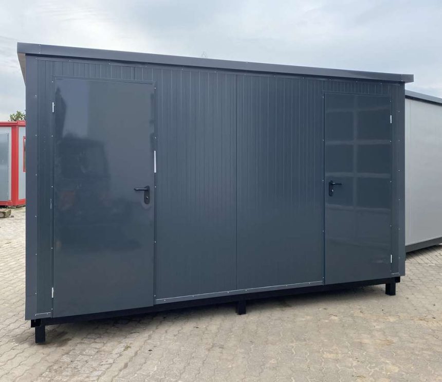 Sanitärcontainer (4x2m) mit Doppeltoilette und Duschen. – Bild 3