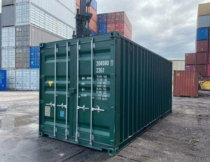 20-Fuß-Seecontainer, wind- und wasserbeständig.